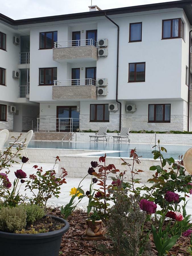 Aparthotel Emerald Hills Sosopol Exterior foto